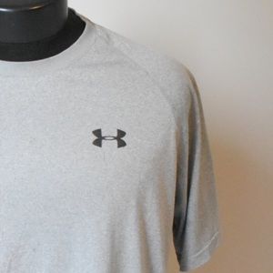 Men’s Large Under Armour dri-fit t-shirt